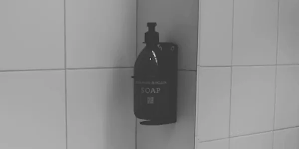 Ekstra Güçlü Tutuş Köpük